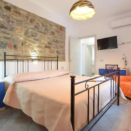 Casa vacanze 1 Bedroom Gorgeous In Ascea