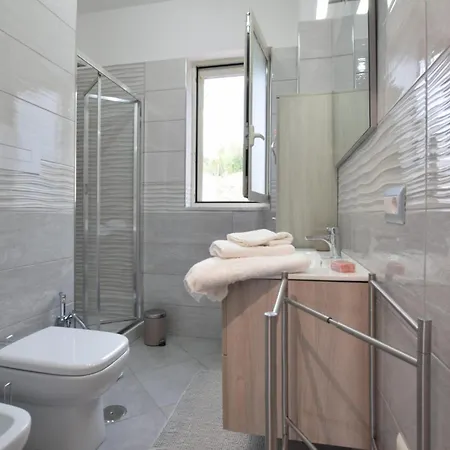 1 Bedroom Gorgeous In